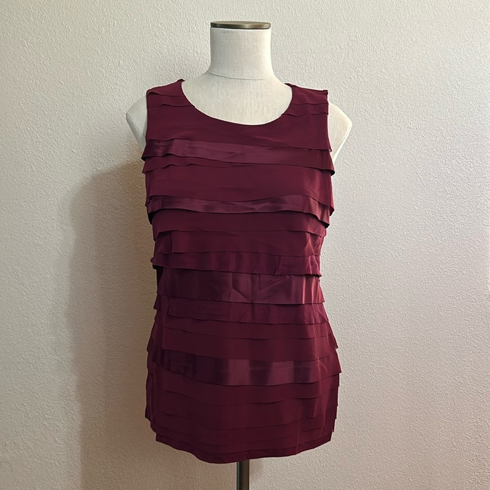 Ann Taylor Top
LP